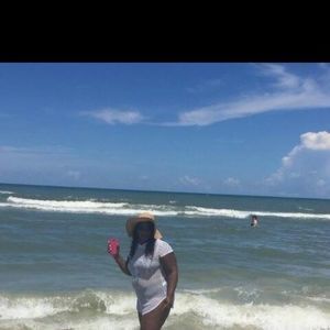 Meet your Posher, Ayanna